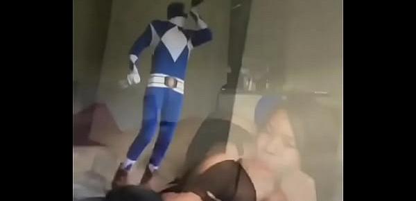  Power Ranger azul fodendo gostosa